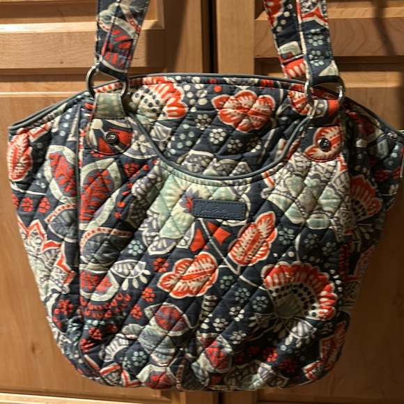 Vera Bradley Handbags - Vera Bradley Glenna Normadic shoulder, great size multiple pockets Brand New NWT